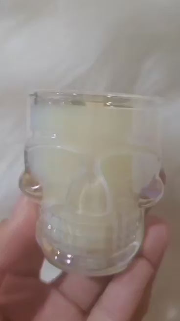 Skull wood wick candle